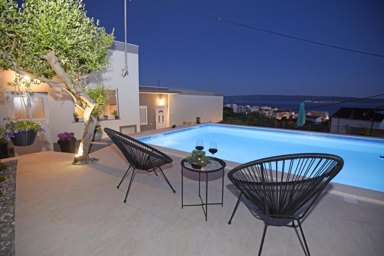 Apartments Lidija - Sea View Apartment With Exclusive Right Of Using Hot Tub Or Split Level Apartment With Exclusive Right Of Using Pool Podstrana Esterno foto
