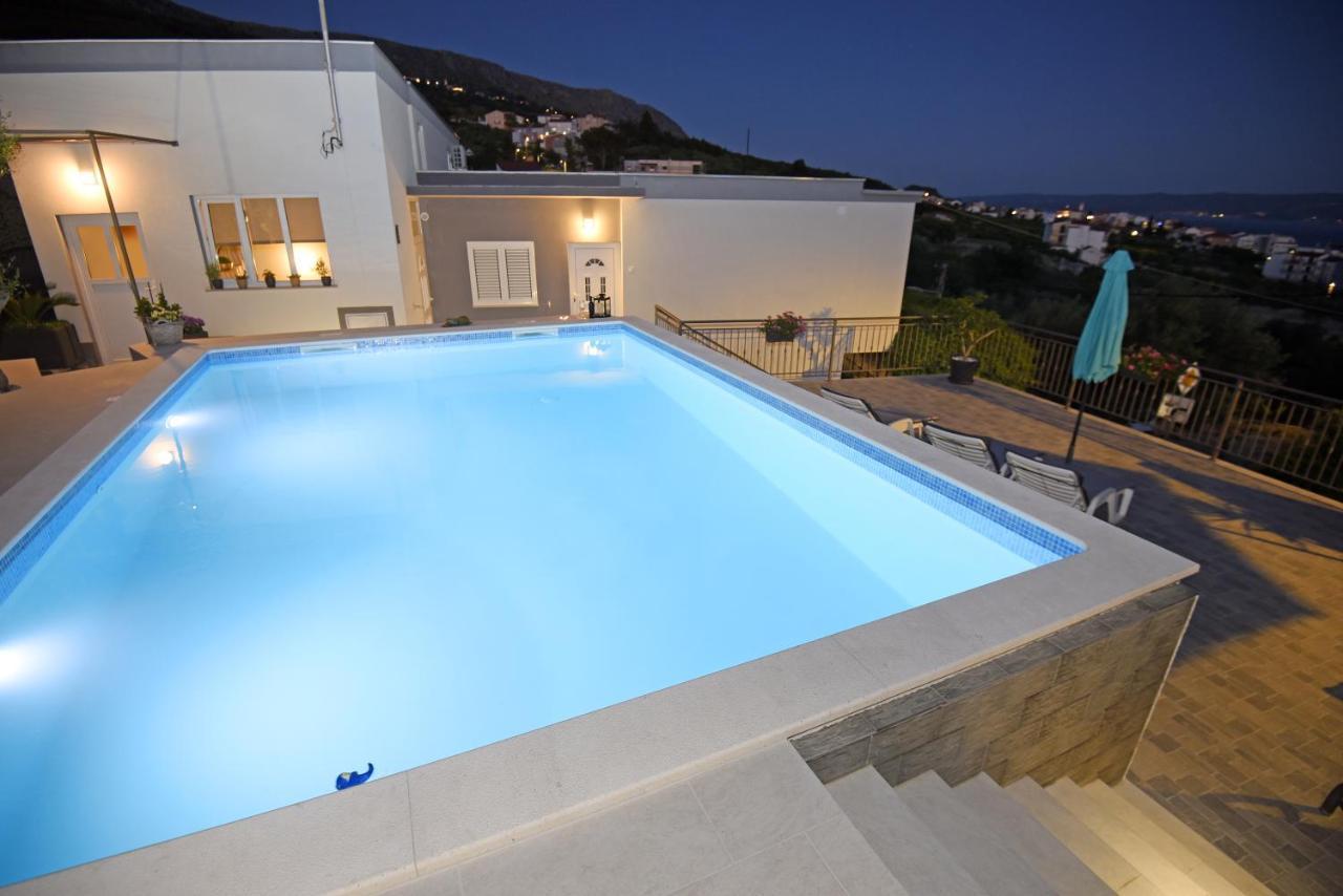 Apartments Lidija - Sea View Apartment With Exclusive Right Of Using Hot Tub Or Split Level Apartment With Exclusive Right Of Using Pool Podstrana Esterno foto
