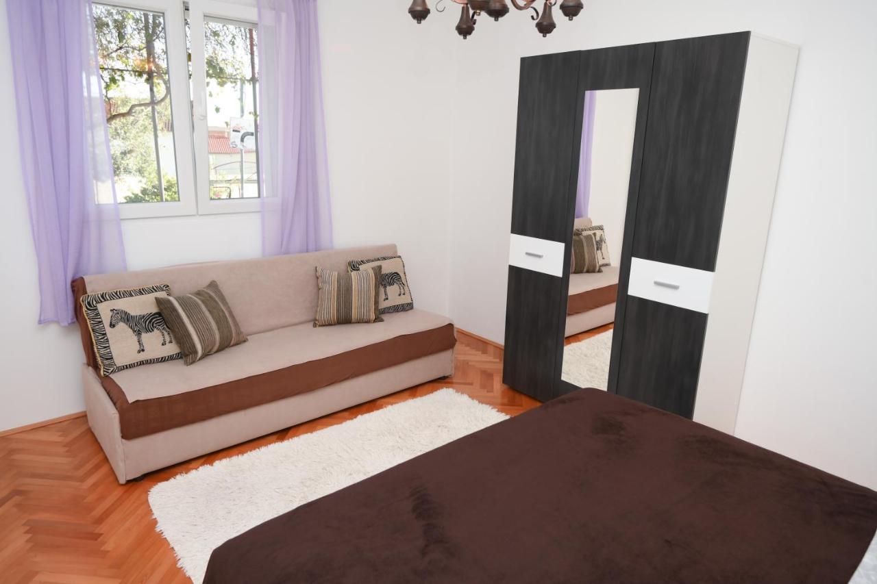 Apartments Lidija - Sea View Apartment With Exclusive Right Of Using Hot Tub Or Split Level Apartment With Exclusive Right Of Using Pool Podstrana Esterno foto
