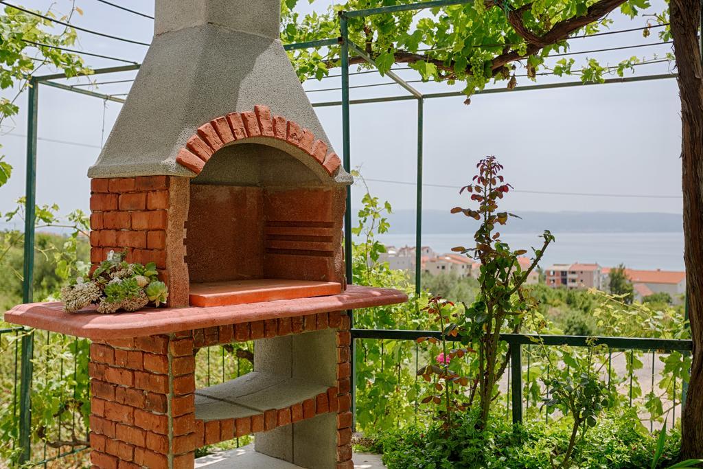 Apartments Lidija - Sea View Apartment With Exclusive Right Of Using Hot Tub Or Split Level Apartment With Exclusive Right Of Using Pool Podstrana Esterno foto
